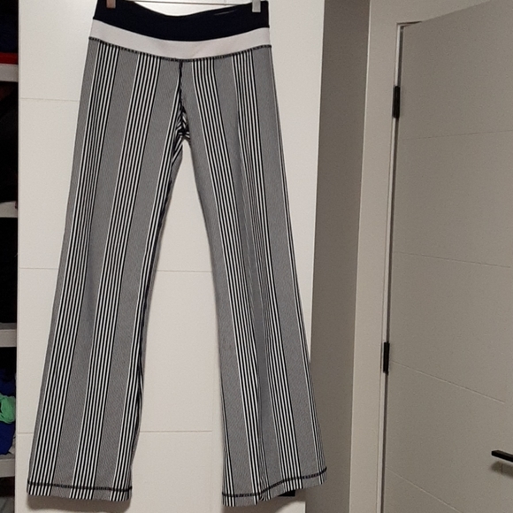 Lululemon pants white and blue - Picture 1 of 6